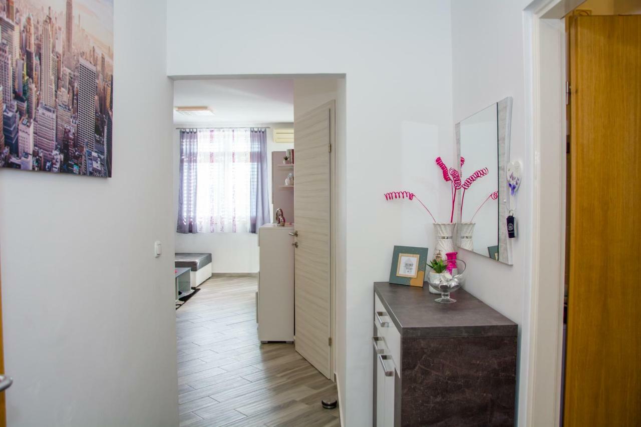 סנג' Apartment Klaudio מראה חיצוני תמונה