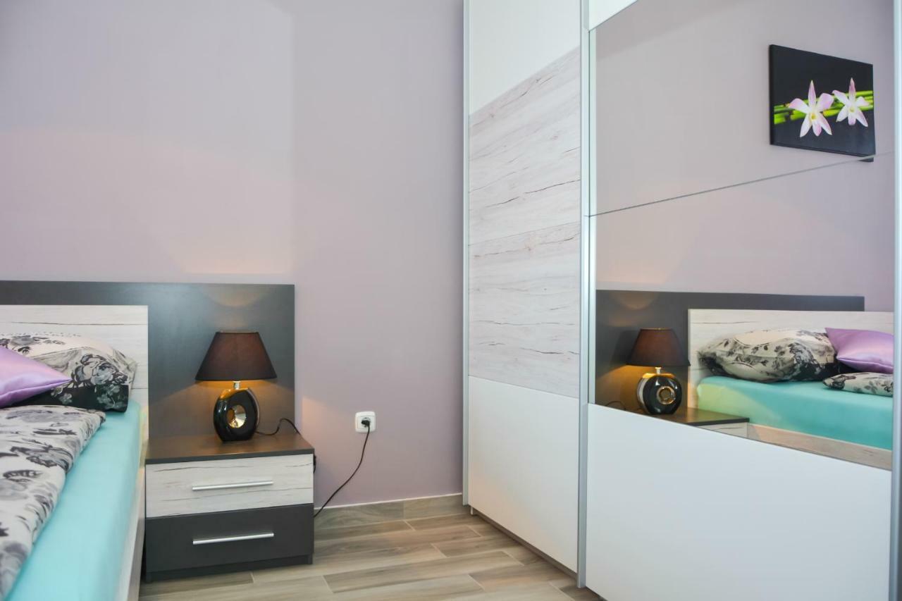 סנג' Apartment Klaudio מראה חיצוני תמונה