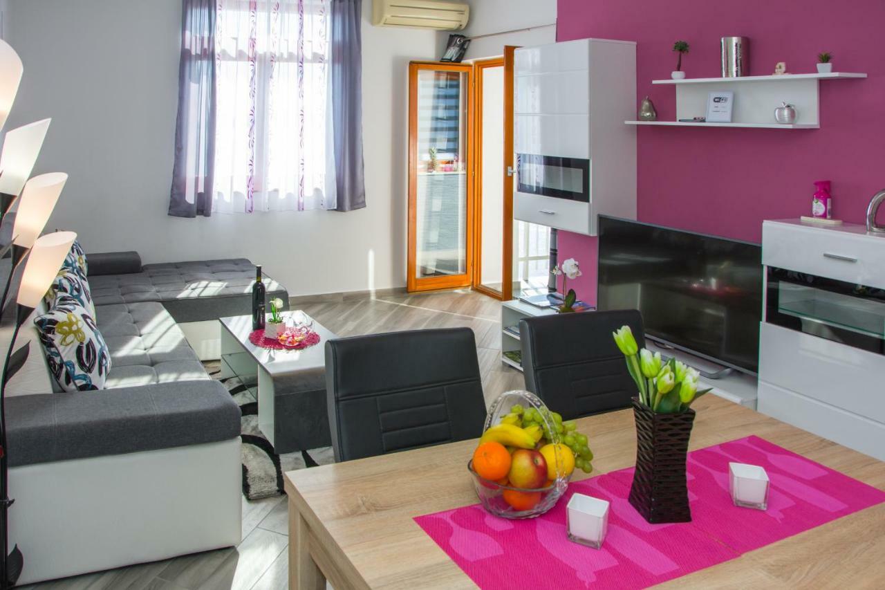 סנג' Apartment Klaudio מראה חיצוני תמונה