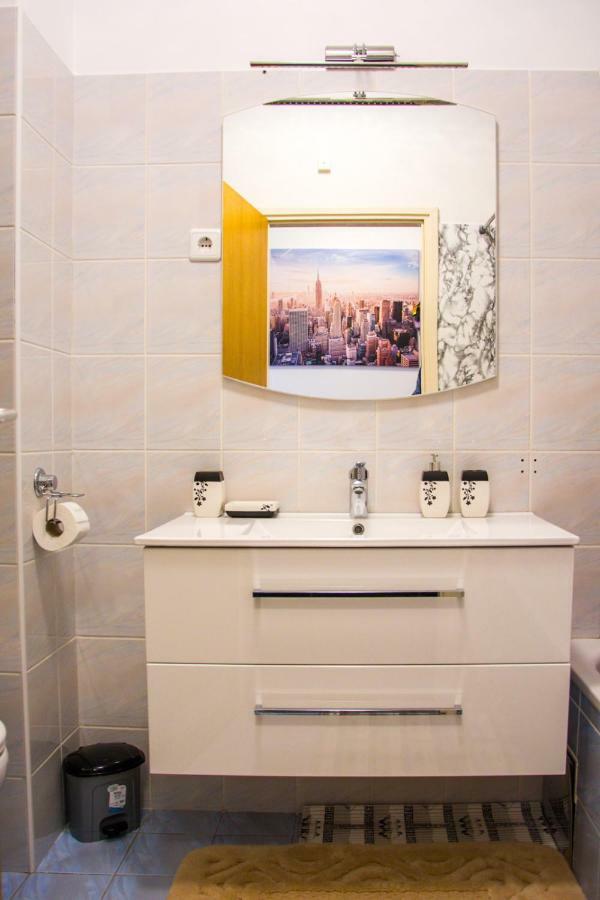 סנג' Apartment Klaudio מראה חיצוני תמונה