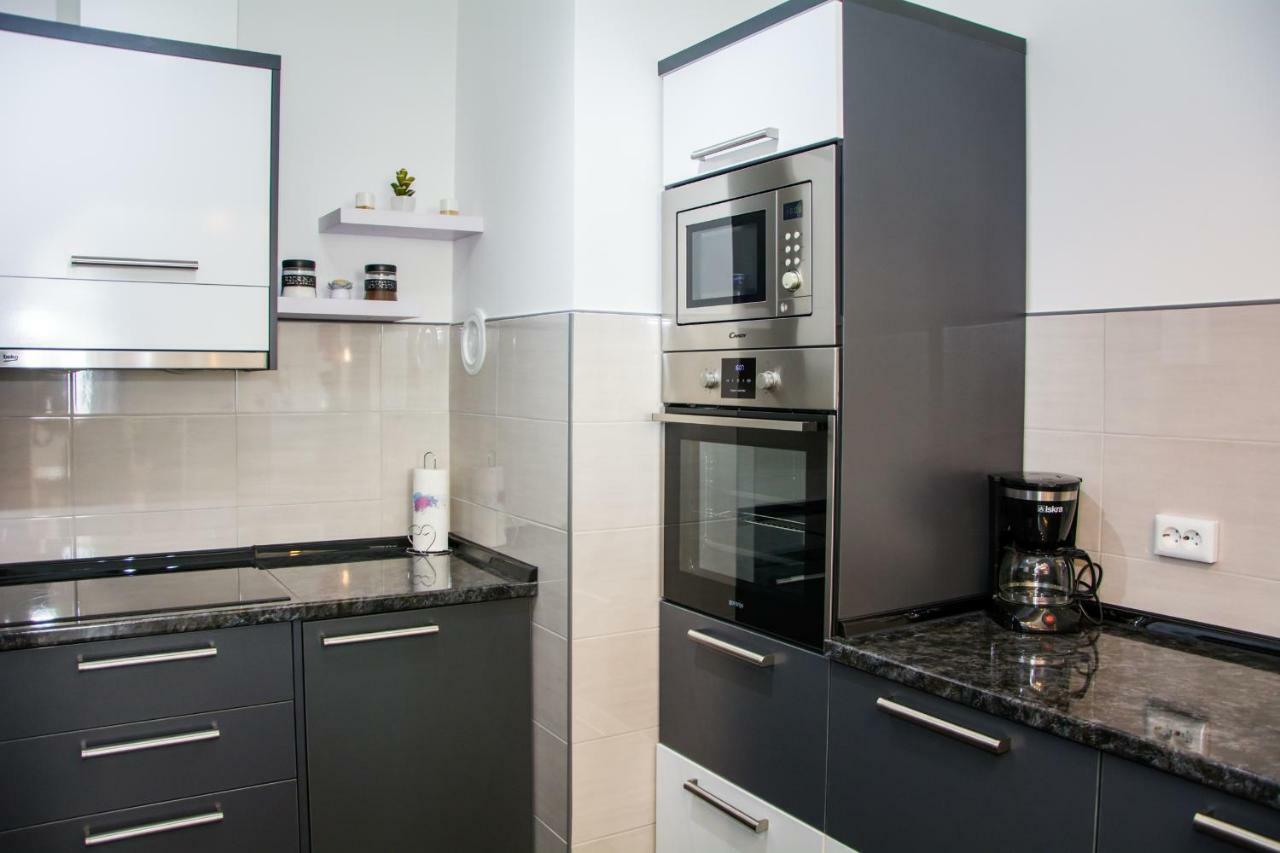 סנג' Apartment Klaudio מראה חיצוני תמונה